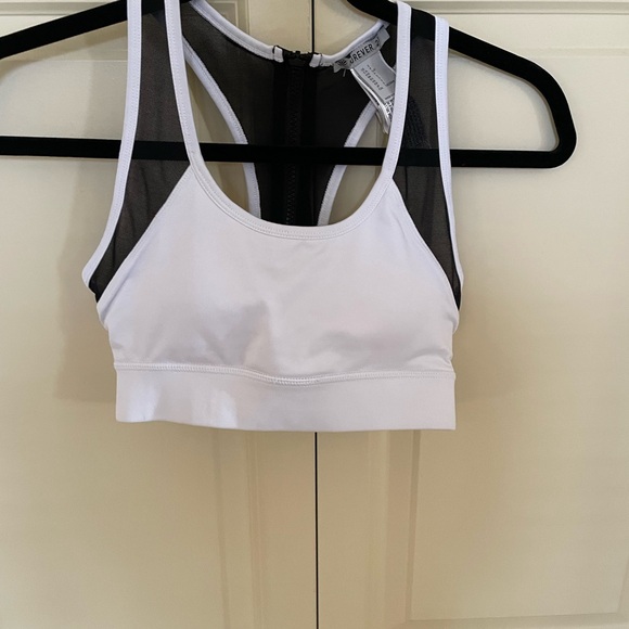 Sports bra - Picture 1 of 3